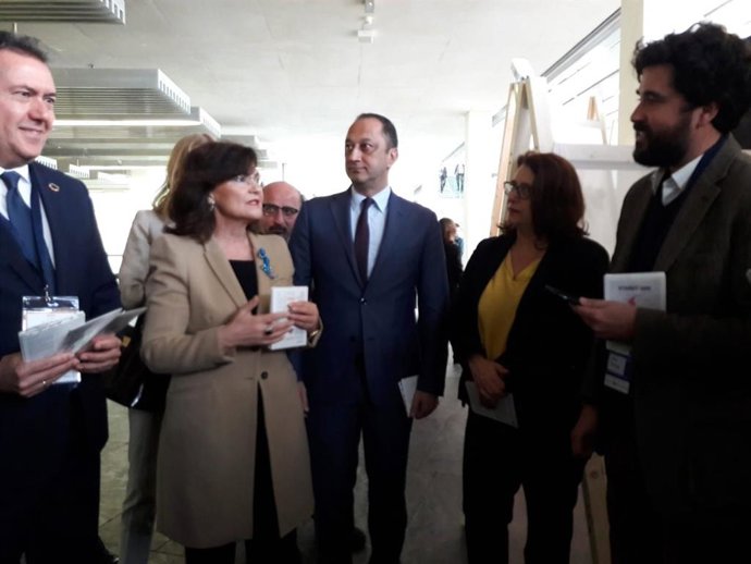 Carmen Calvo y Alfonso Rodríguez Gómez de Celis, en Fibes