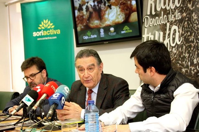 De izquierda a derecha: Eduardo Munilla, Anselmo García y Jesús Ortego