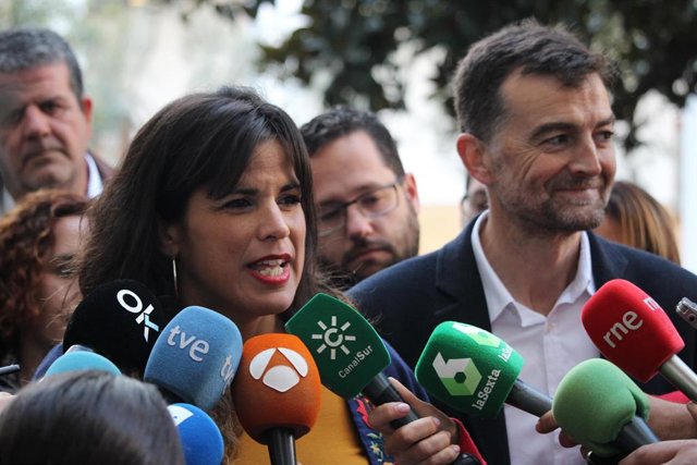 Teresa Rodríguez y Antonio Maíllo