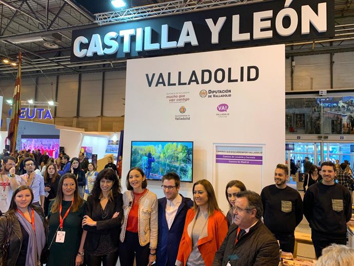 Expositor de Valladolid en Fitur, visitado por la ministra Reyes Maroto