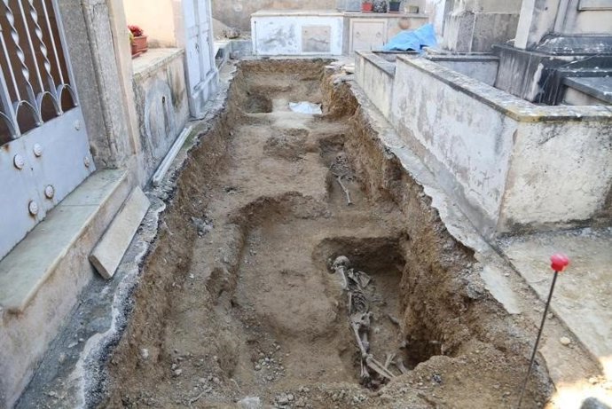 Fosas comunes de Calvi