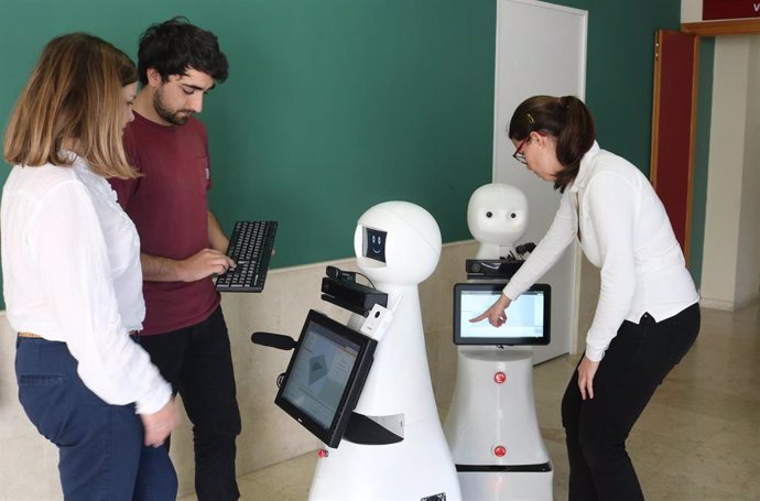 El Virgen del Rocío lidera una oferta europea para crear un robot para la evalua