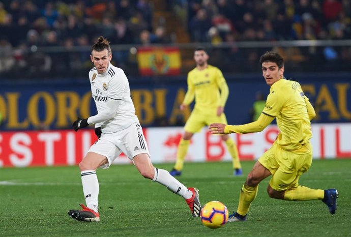 Bale ante Gerard Moreno en el Villarreal-Real Madrid