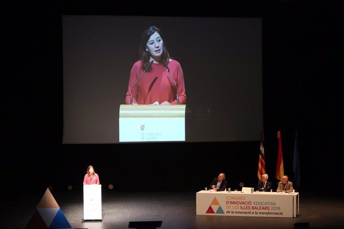 Francina Armengol en el I Congreso de Innovación Educativa de Baleares