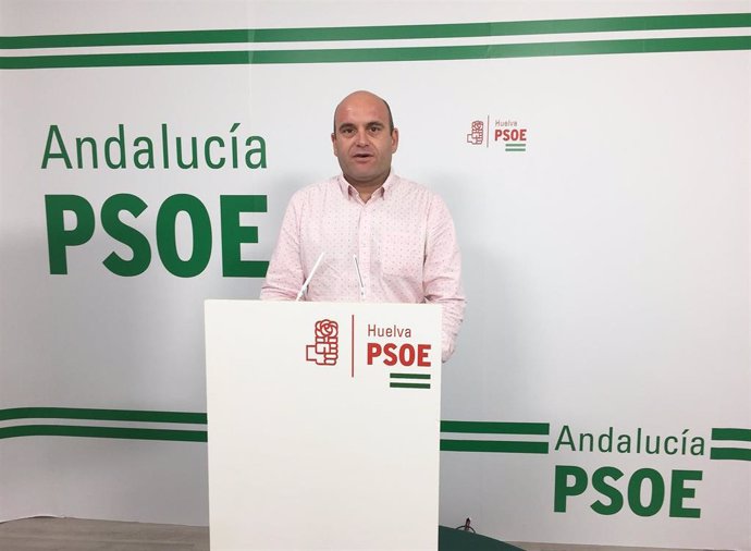 Alexis Landero, portavoz del PSOE en el Ayuntamiento de Cartaya. /ARCHIVO