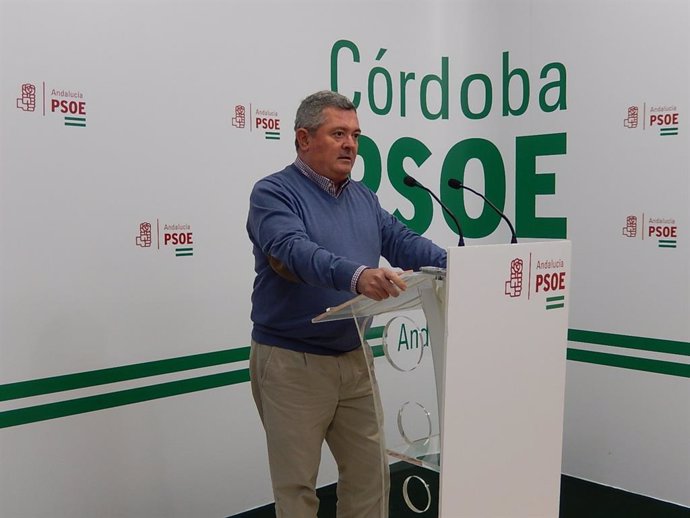 Jesús María Ruiz en la sede del PSOE