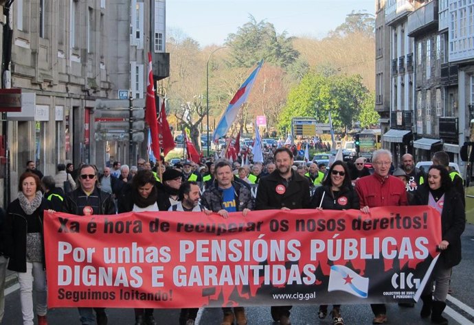 Manifestación en Santiago de Compostela por unas pensiones públicas "dignas"
