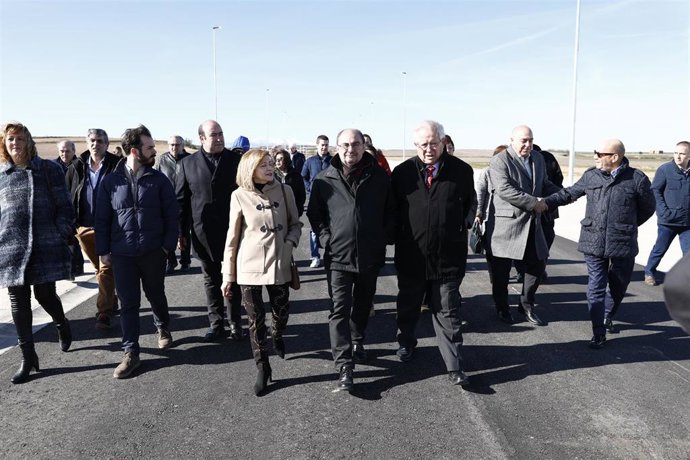 Lambán asiste a la inauguración de la segunda fase del polígono industrial