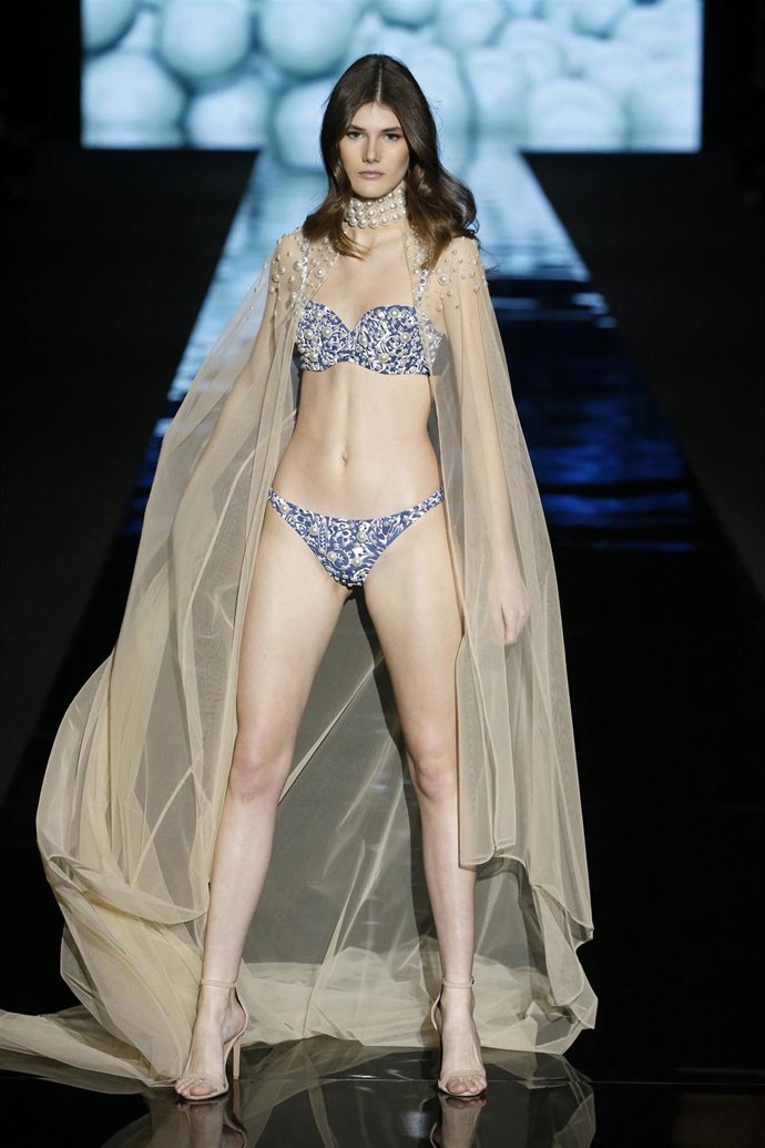 Desfile Andrés Sarda