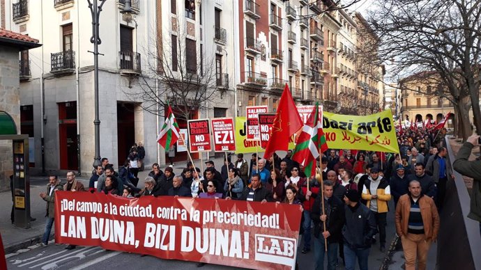 Manifestación en Pamplona contra la precariedad en el campo