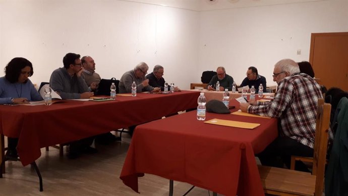 Reunión de la mesa del monasterio de Santiponce