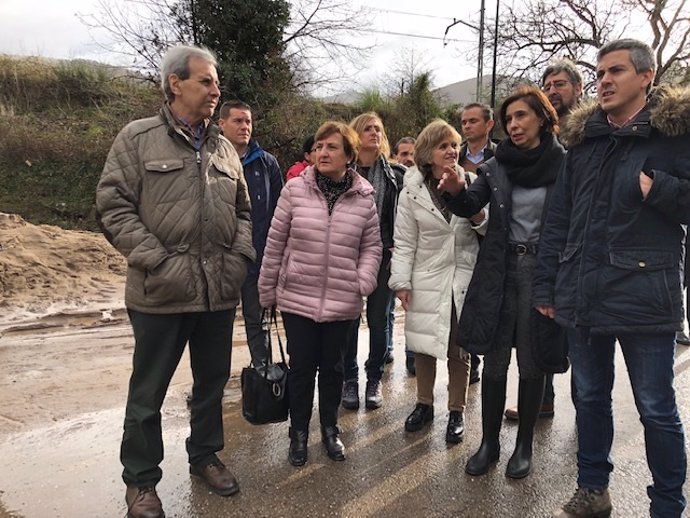 Pablo Zuloaga, la ministra María Luisa Carcedo y otras autoridades visitan zonas