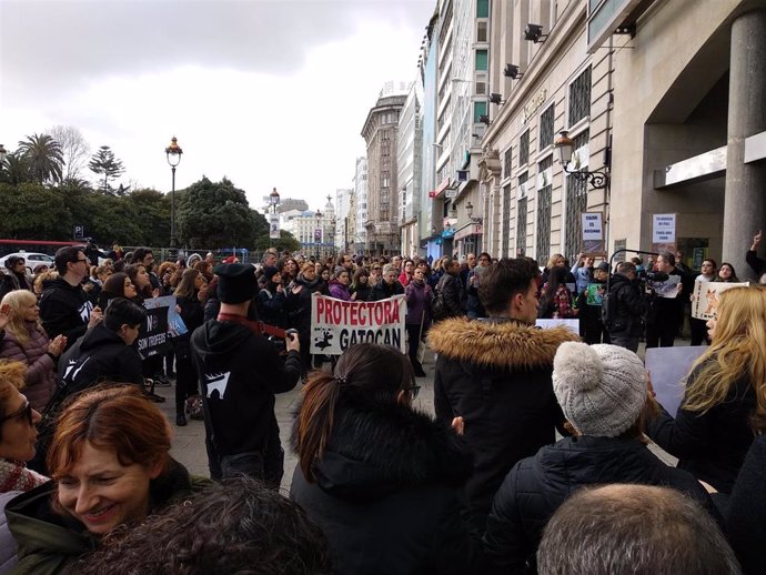 Concentración en A Coruña contra la caza del zorro, organizada por Free Fox