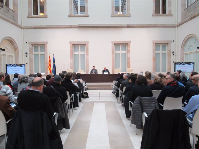 El president del parlament, Roger Torrent, i el president del Consell Catal del