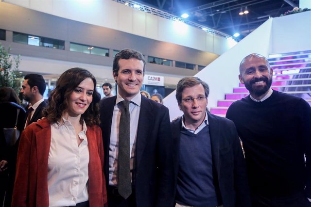 El presidente del Partido Popular, Pablo Casado, visita la Feria Internacional d