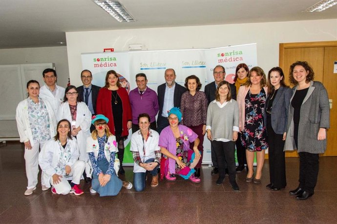 Metges de Son Lltzer en el projecte de Somriure Mdic