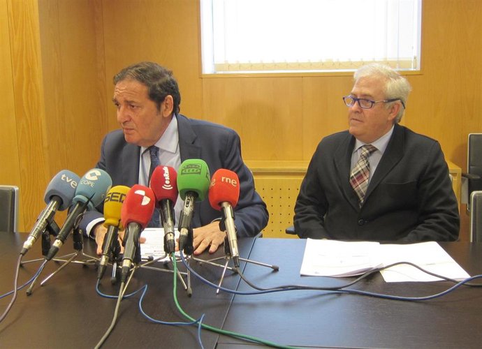 Sáez Aguado y Montero Moreno durante la rueda de prensa