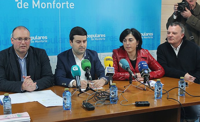 Tellado, Miguel Lemos y Elena Candia en rueda de prensa