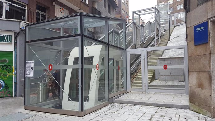 Imagen de uno de los ascensores municipales de Bilbao.