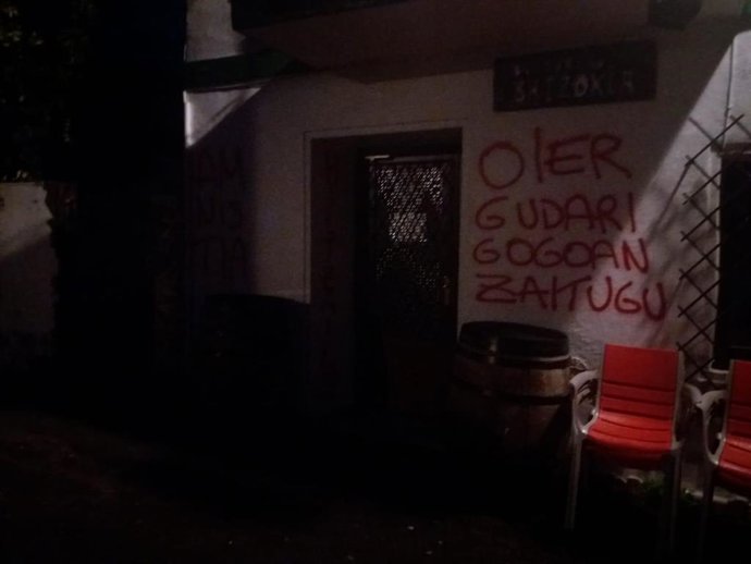 Pintadas en el batzoki de Busturia