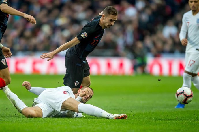 Marko Rog en un partido con la selección de Croacia