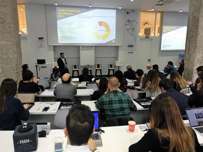 Ismael El-Qudsi, CEO de SocialPubli.Com en la presentación del  'I Estudio de In