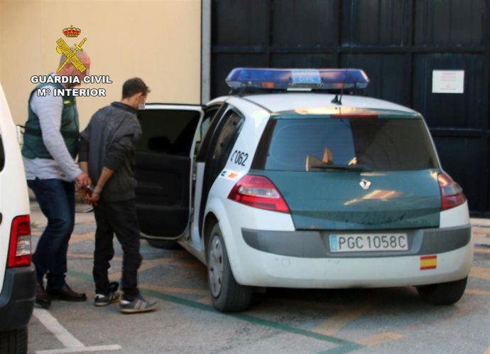 Imagen de uno de los detenidos en la operación