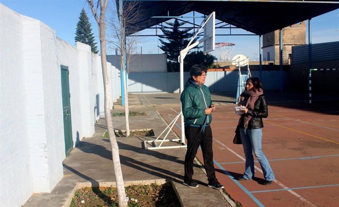 Visita de Cristina Honorato al CEIP Lora Tamayo de Sevilla