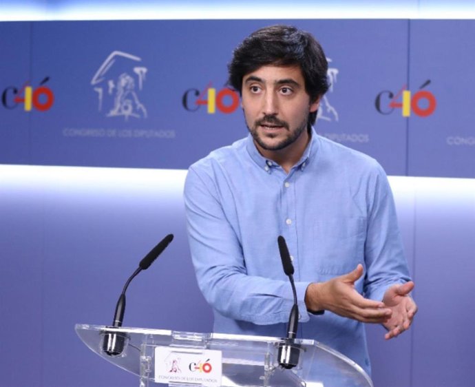 Toni Roldán, diputado de Ciudadanos, en una rueda de prensa en el Congreso