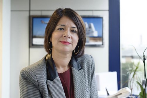 MARÍA JOSÉ CUENDA CHAMORRO, DIRECTORA DE SERVICIOS COMERCIALES