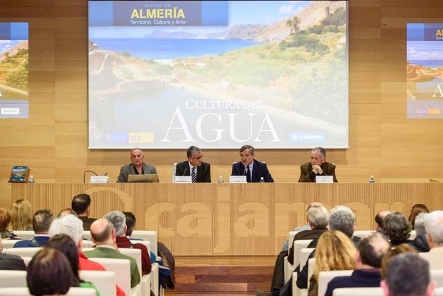 La Diputación de Almería presenta la guía 'Cultura del Agua'