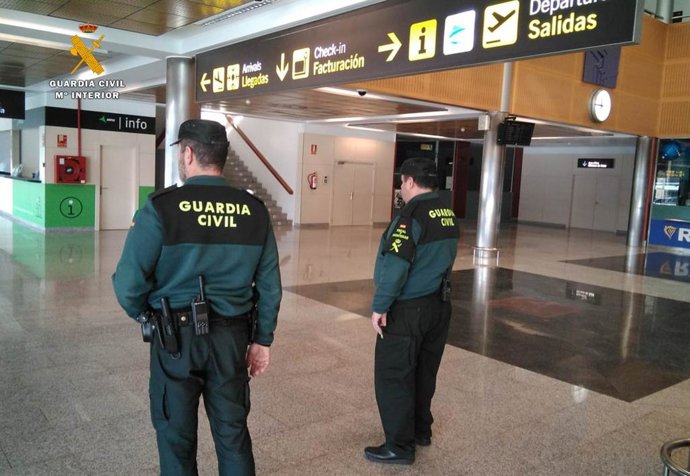 Nota Prensa Guardia Civil (Localizada En El Aeropuerto Seve Ballesteros Una Muje