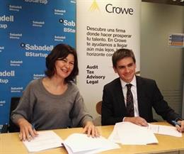 Acuerdo de colaboración entre Crowe y Banco Sabadell