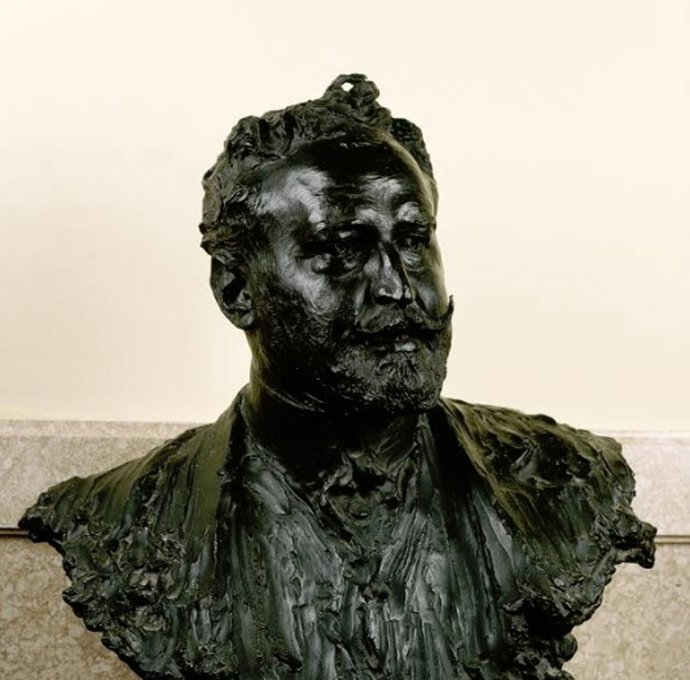 Busto de Blasco Ibáñez