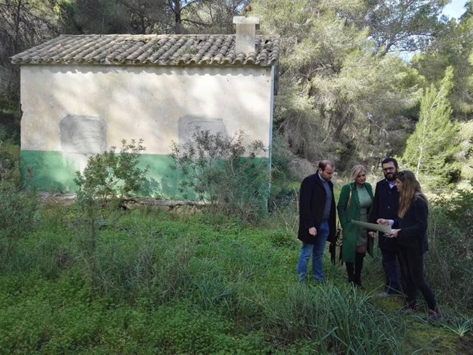 Vidal visita Eivissa per la cessió del centre de recuperació de fauna silvestre 