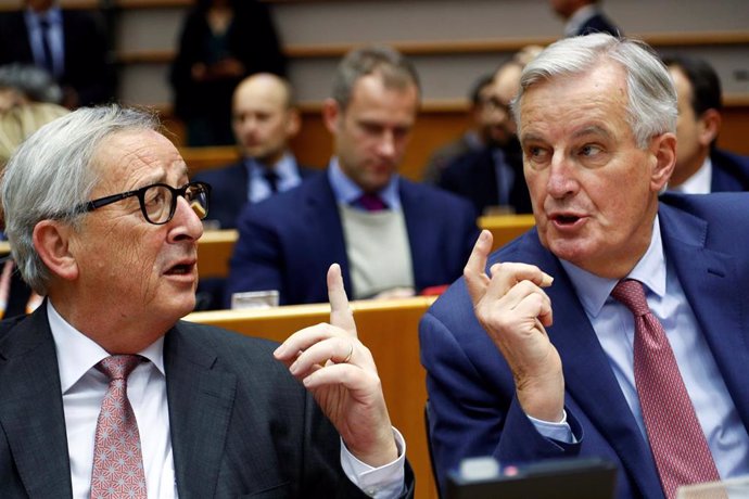 Jean-Claude Juncker y Michel Barnier