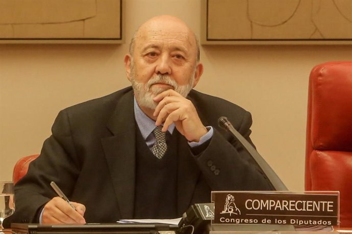 El presidente del Centro de Investigaciones (CIS), José Félix Tezanos, comparece