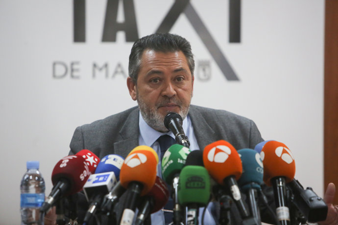 Las asociaciones del sector de taxi de Madrid informan sobre su última propuesta enviada a la comunidad