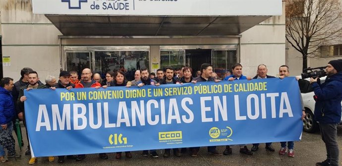 Protesta de trabajadores de transporte sanitario en Galicia.