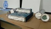 Foto: Detienen a un colombiano que quería introducir por Barajas (Madrid) más de 7 kilos de cocaína ocultos en una prensadora
