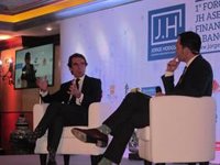 Aznar dice que España "ha hecho el ridículo" con Venezuela y tilda de "disparate" la postura de la UE