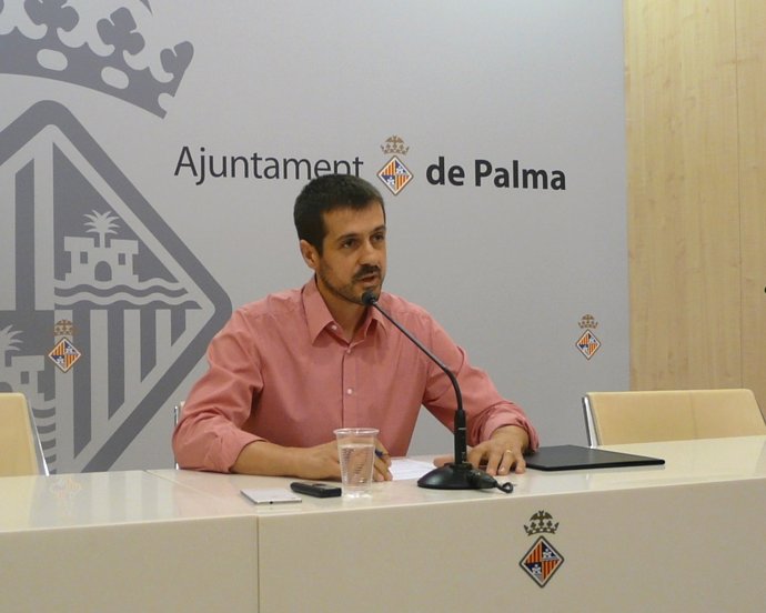 El regidor d'Hisenda, Adrián García, en una imatge d'arxiu