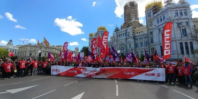 Manifestación por el Día del Trabajor en Madrid convocada por CCOO y UGT