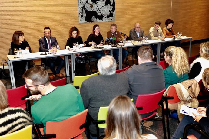 La presidenta de l'Executiu balear, Francina Armengol,  en la roda de premsa