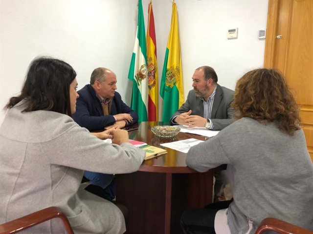 El diputado provincial Jesús Solís y el alcalde de Los Barrios, Jorge Romero