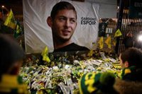 El piloto que conducía el avión en el que viajaba Emiliano Sala habría colisionado previamente