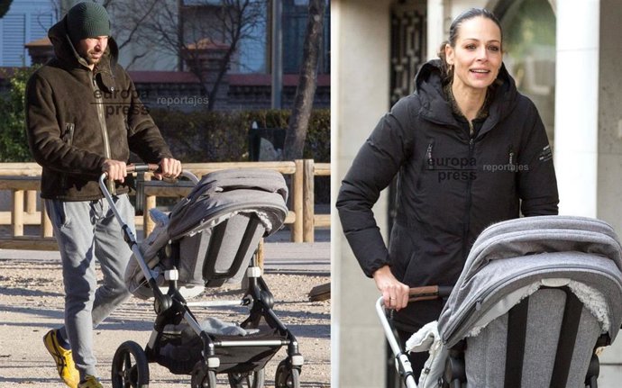 Eva y Cayetano con su bebé de paseo por separado