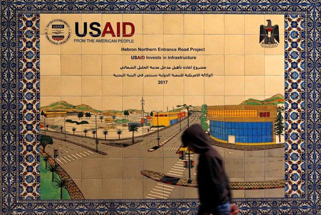Cartel de la USAID en Hebrón