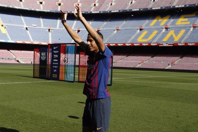 El nuevo jugador del FC Barcelona Jean-Clair Todibo