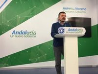 PP-A ve que Andalucía "necesita un PSOE-A fuerte ante radicalismos" pero lamenta que Díaz "sigue lamiéndose las heridas"